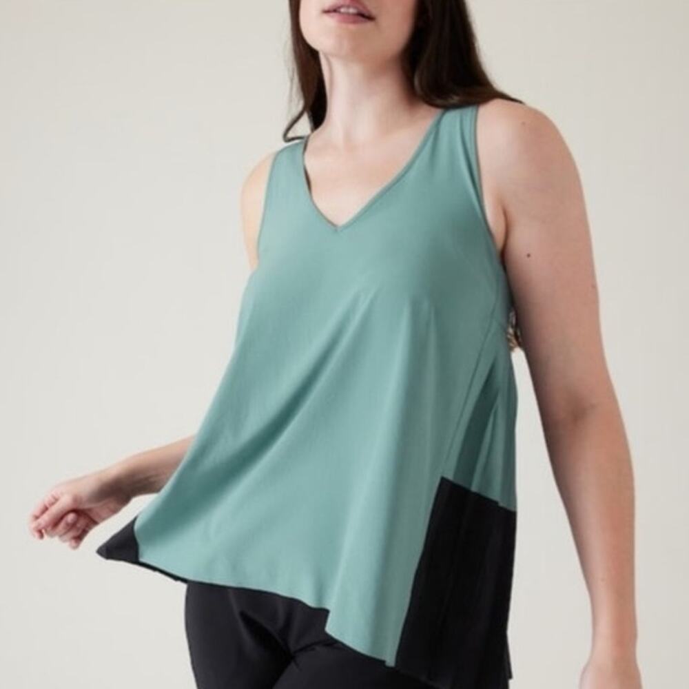 Ahtleta Swing Forward tank